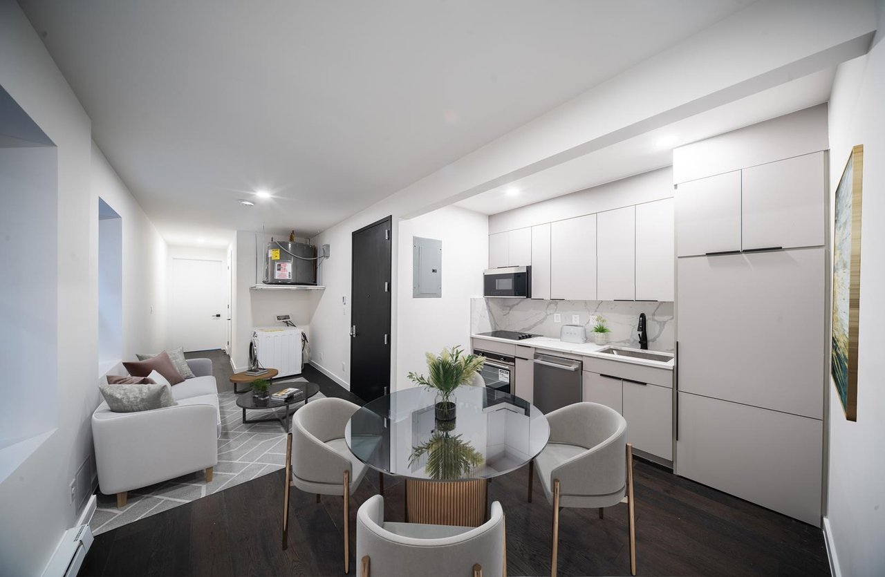 231 Sullivan Street, Apt 4