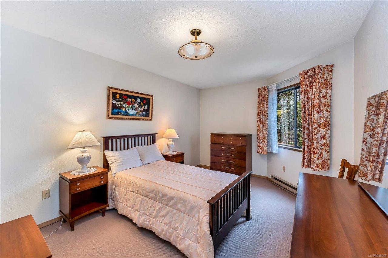 202-71 Gorge Rd