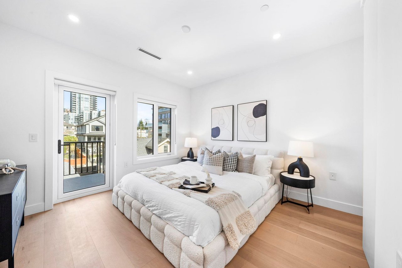 529 W 61st Ave