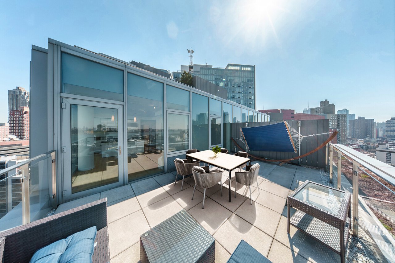 550 West 54th Street, Apt 23U