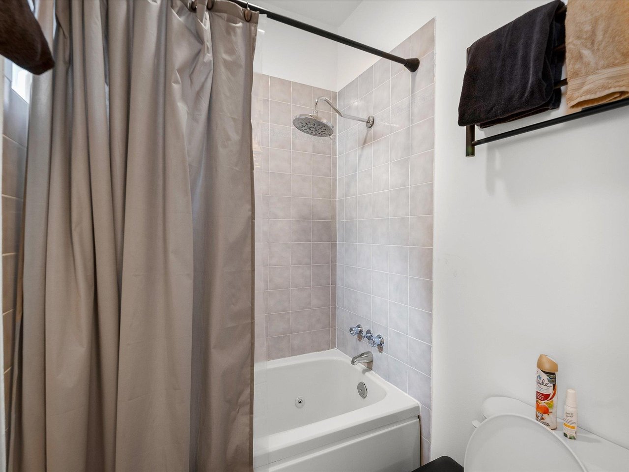 17-2101 Whistler Rd