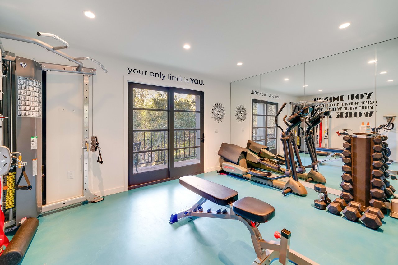 Luxury Lease in Studio City's Fryman Canyon