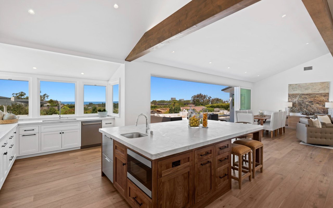 1627 Harbor Crest Circle