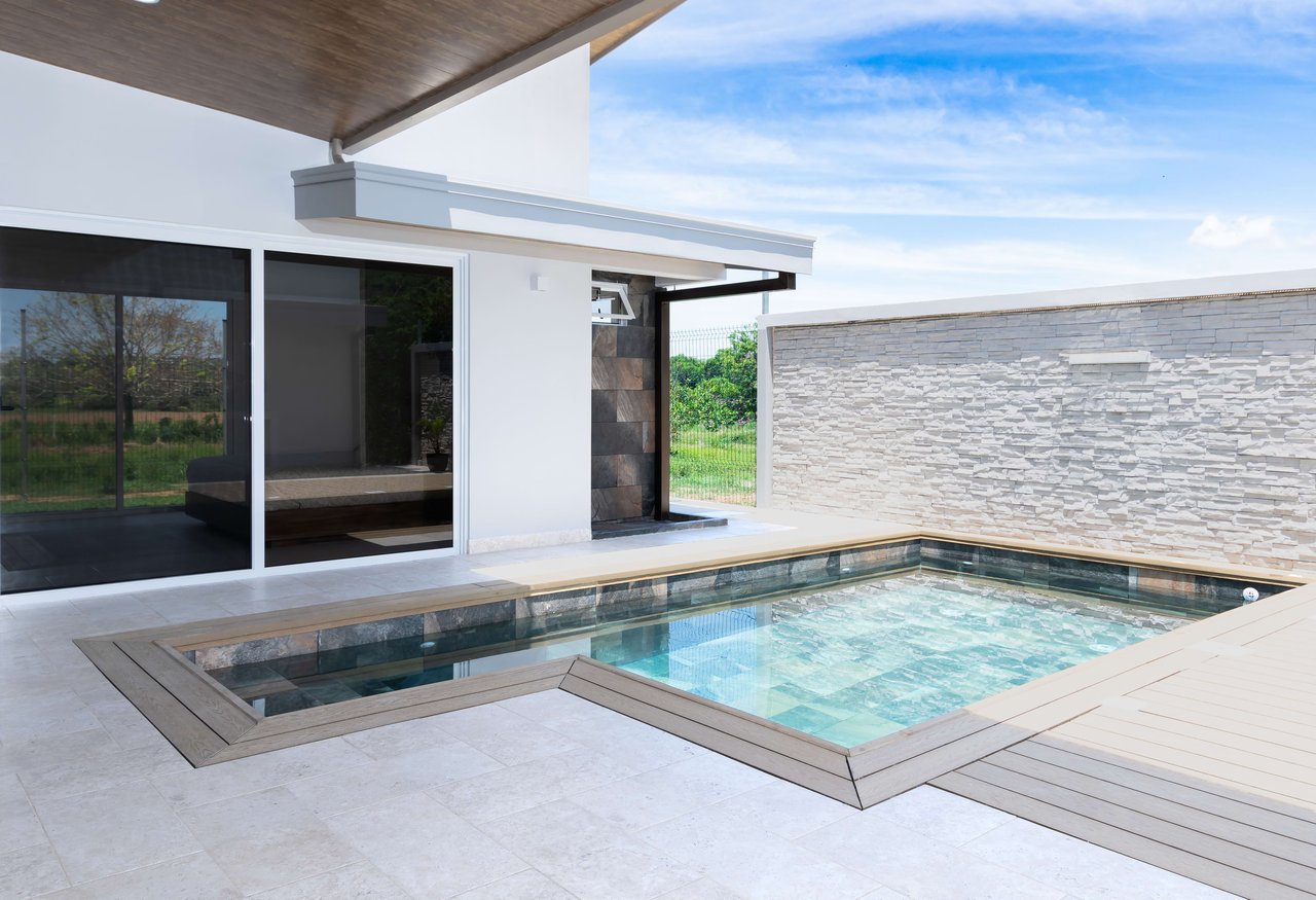 Uvita Paradise Brand New 3 Bedroom, 2.5 Bathroom Modern Home