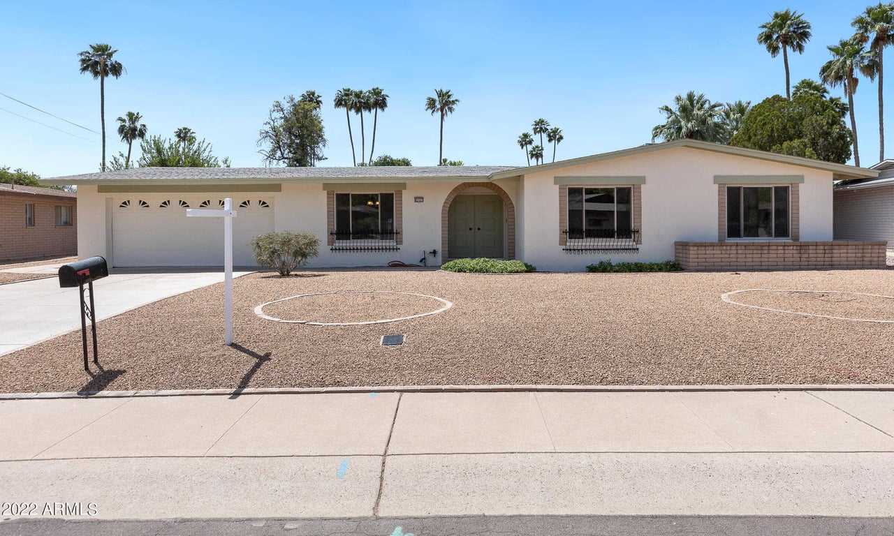 8727 E Sells Drive