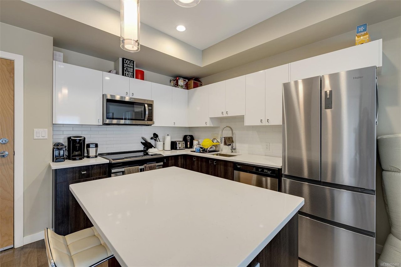 217-767 Tyee Rd