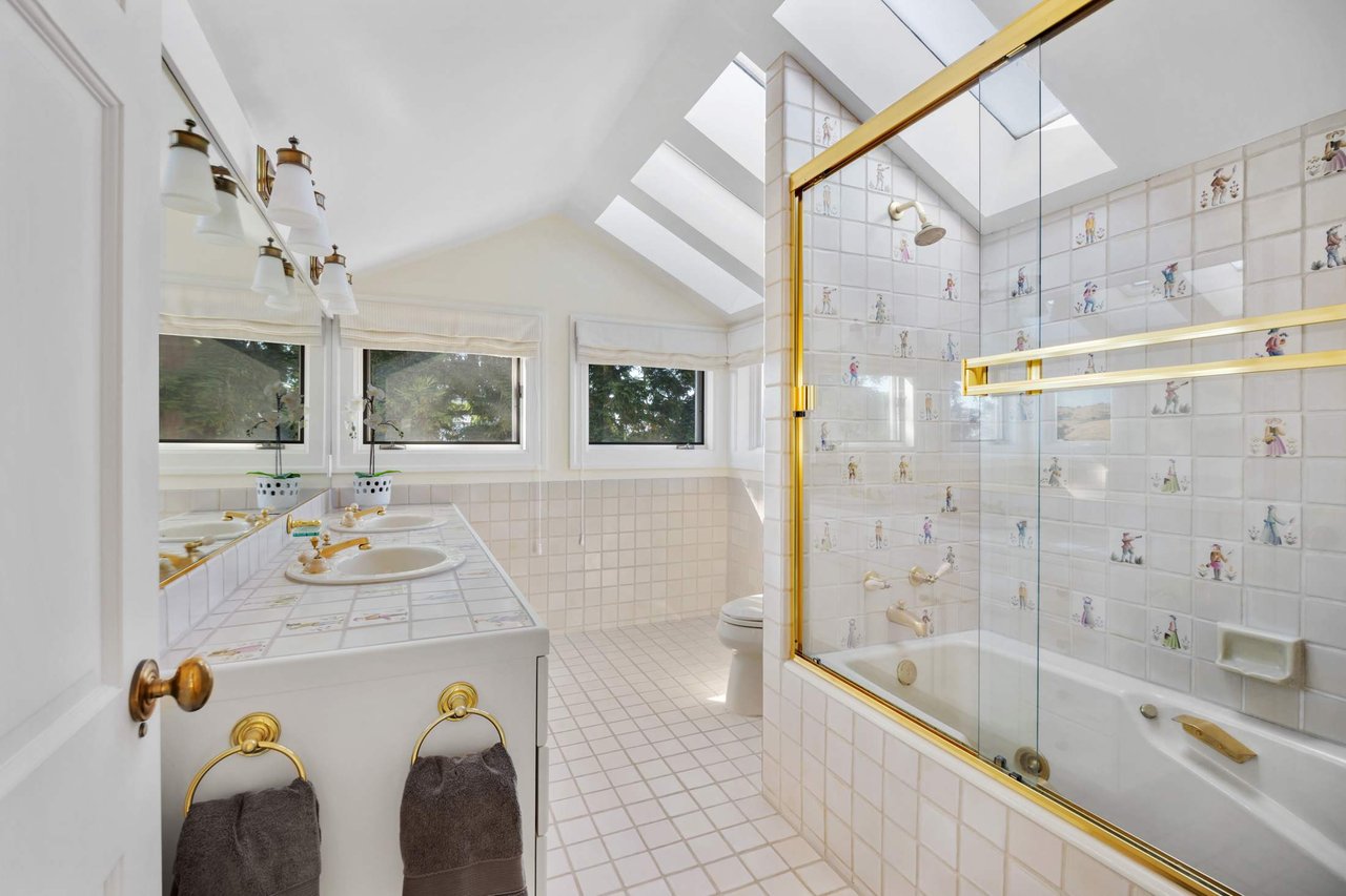 Iconic Belvedere View Estate