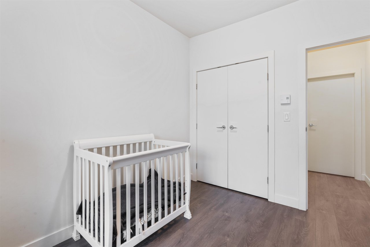 304-4468 Dawson St