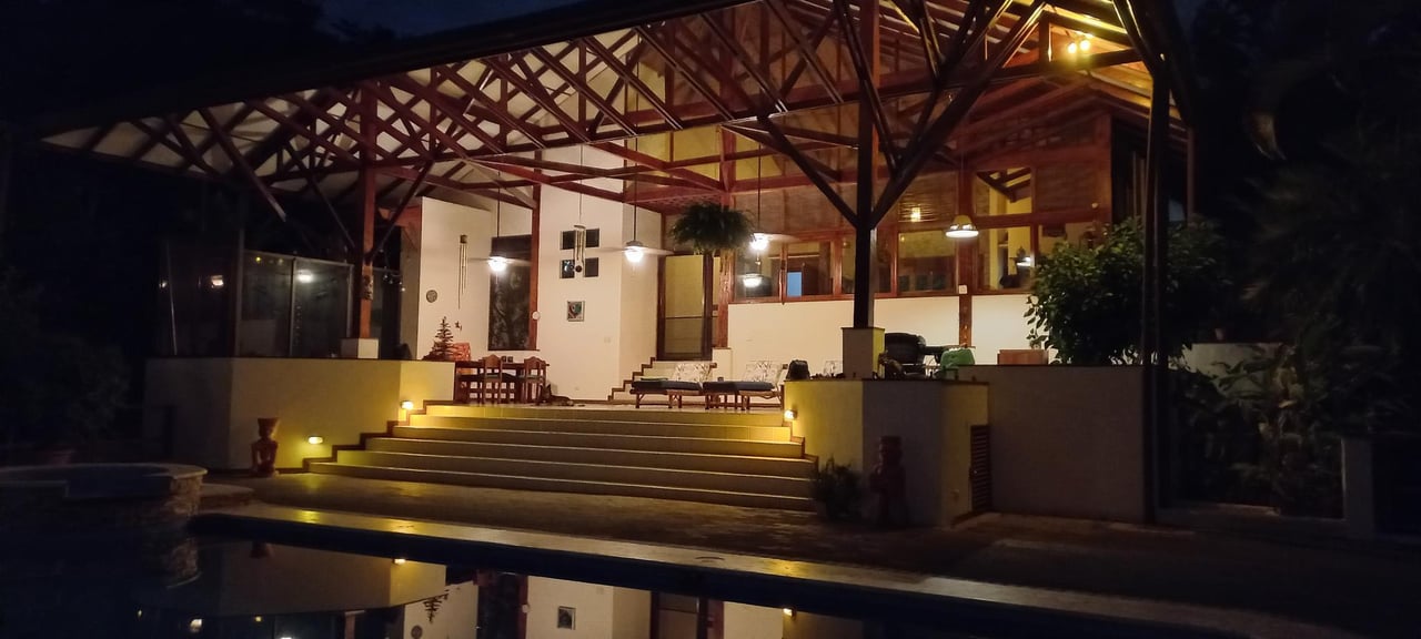 One-of-a-kind Oceanview 3+ Bedroom Home