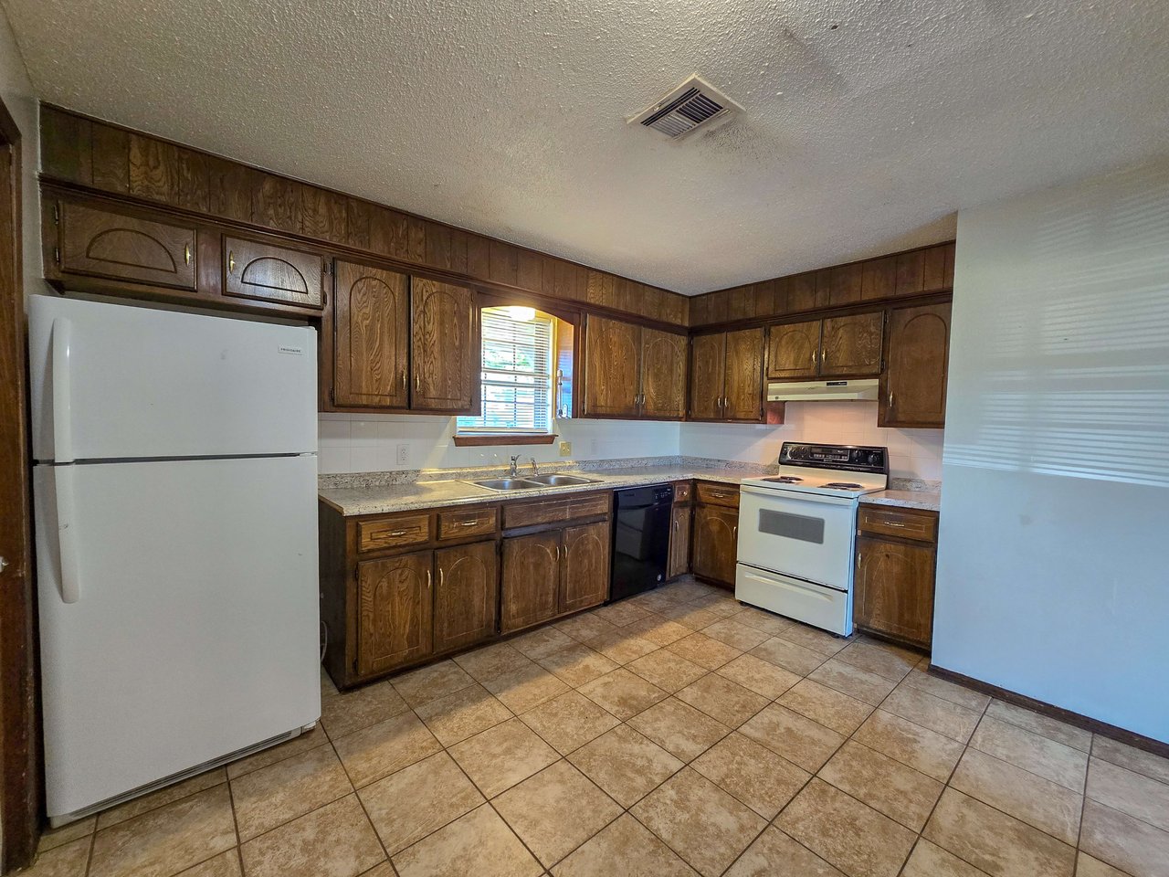 104 Hardesty Dr.