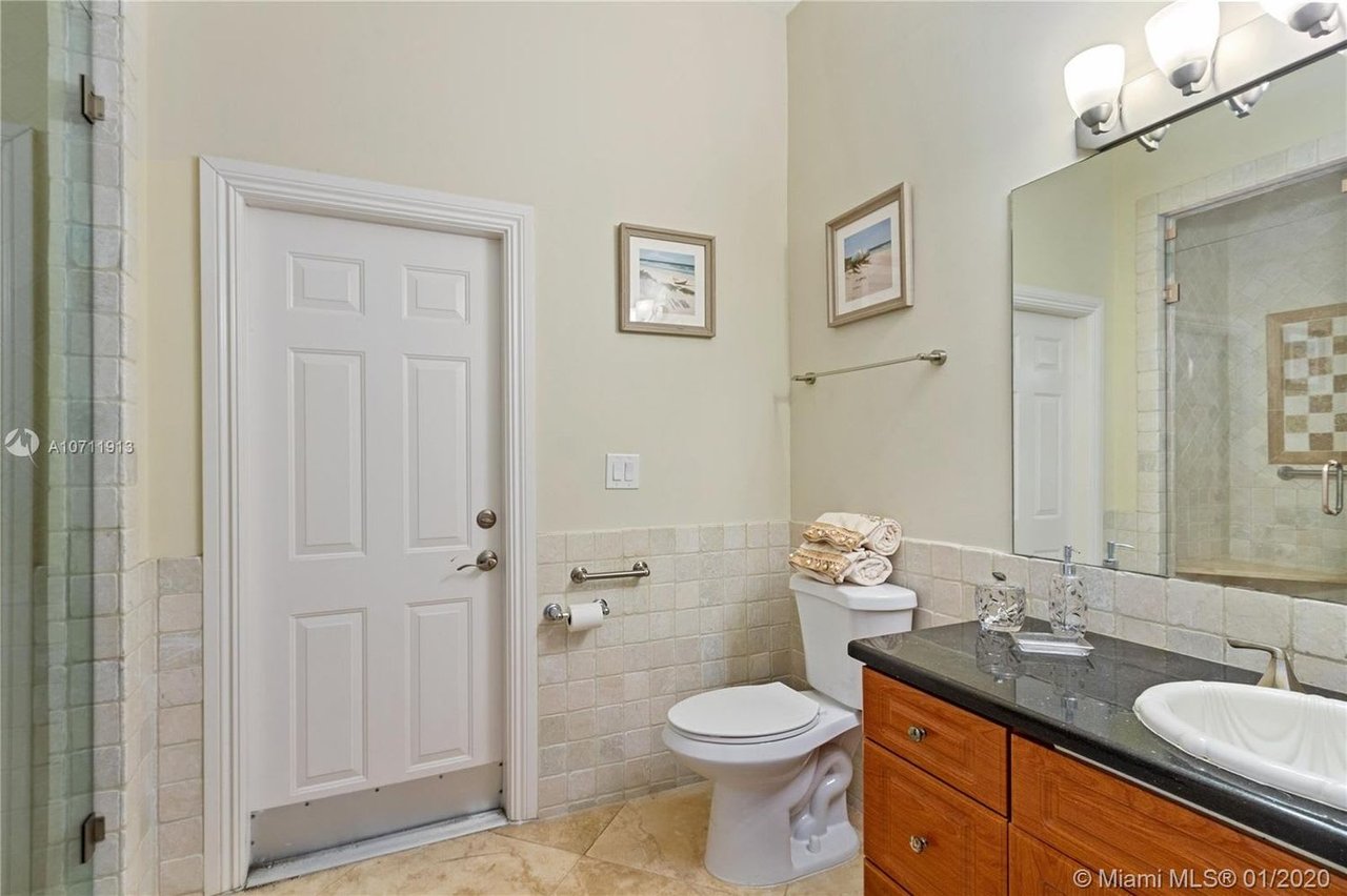 1121 SE 13th Ave