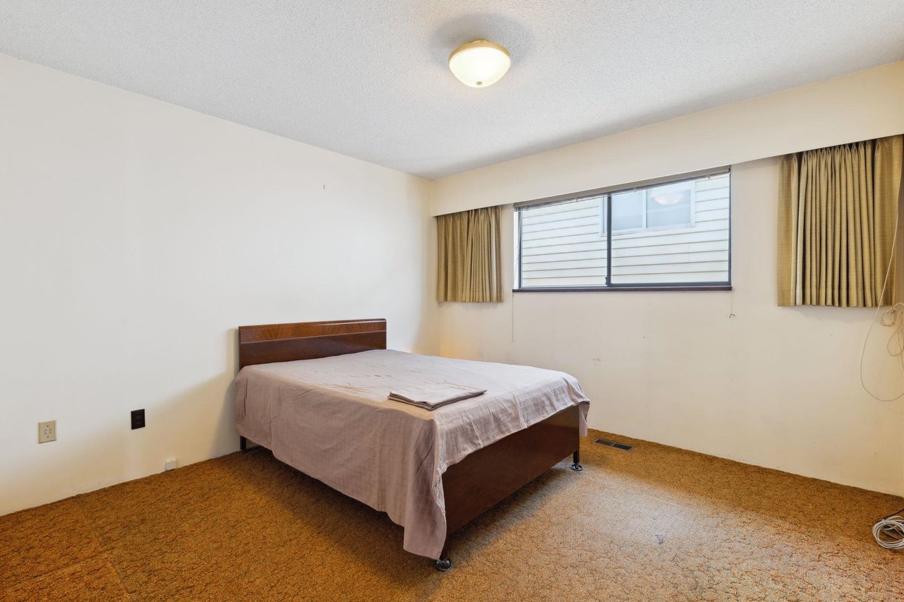2235 E 51st Avenue, Vancouver