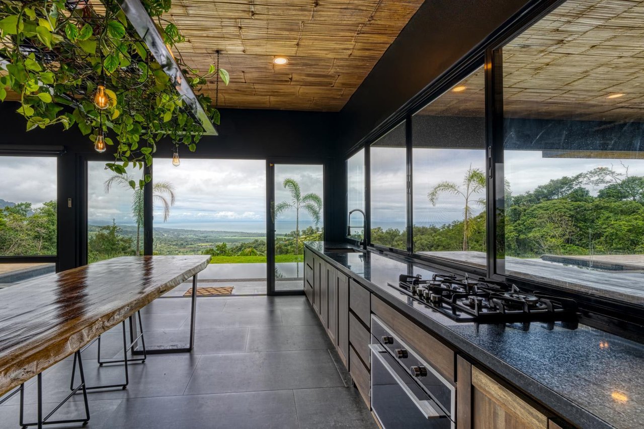 3 Bedroom Ocean View Estate