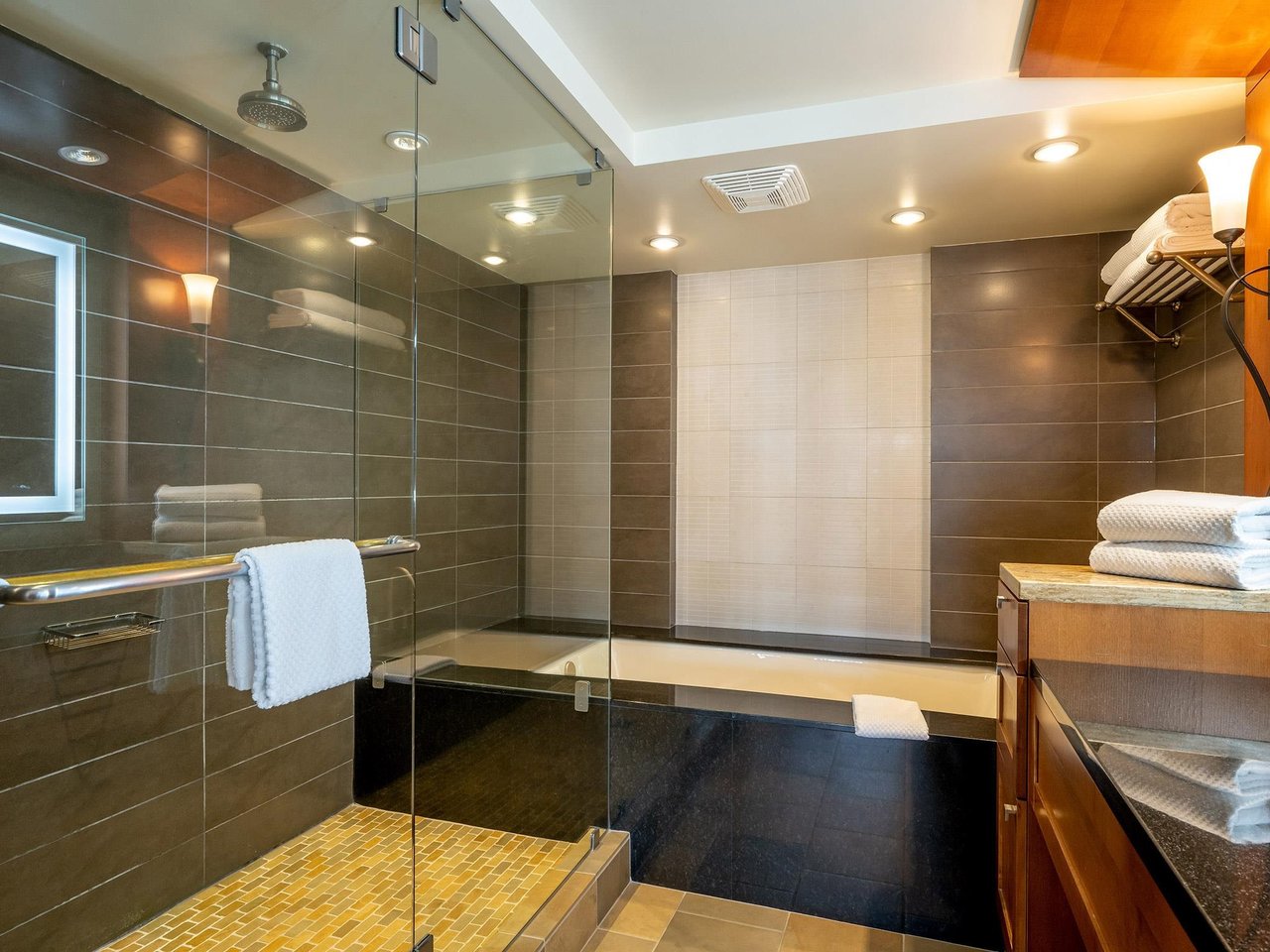 633-4050 Whistler Way, Whistler