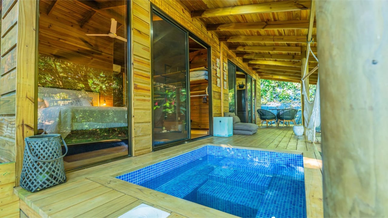 Solar Powered Coastal Luxury Estate, Dominical, Puntarenas