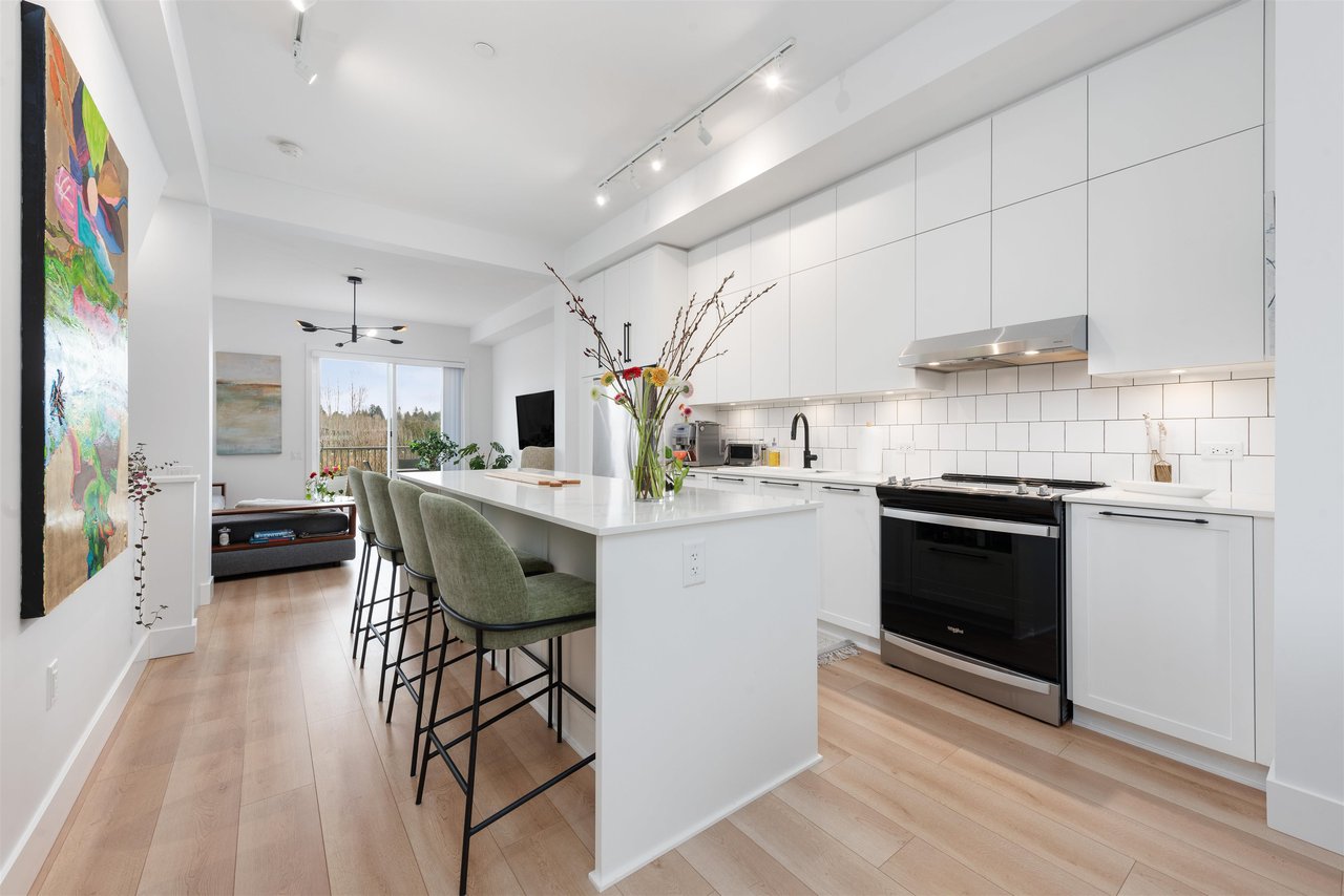 24-4726 Orca Wy
