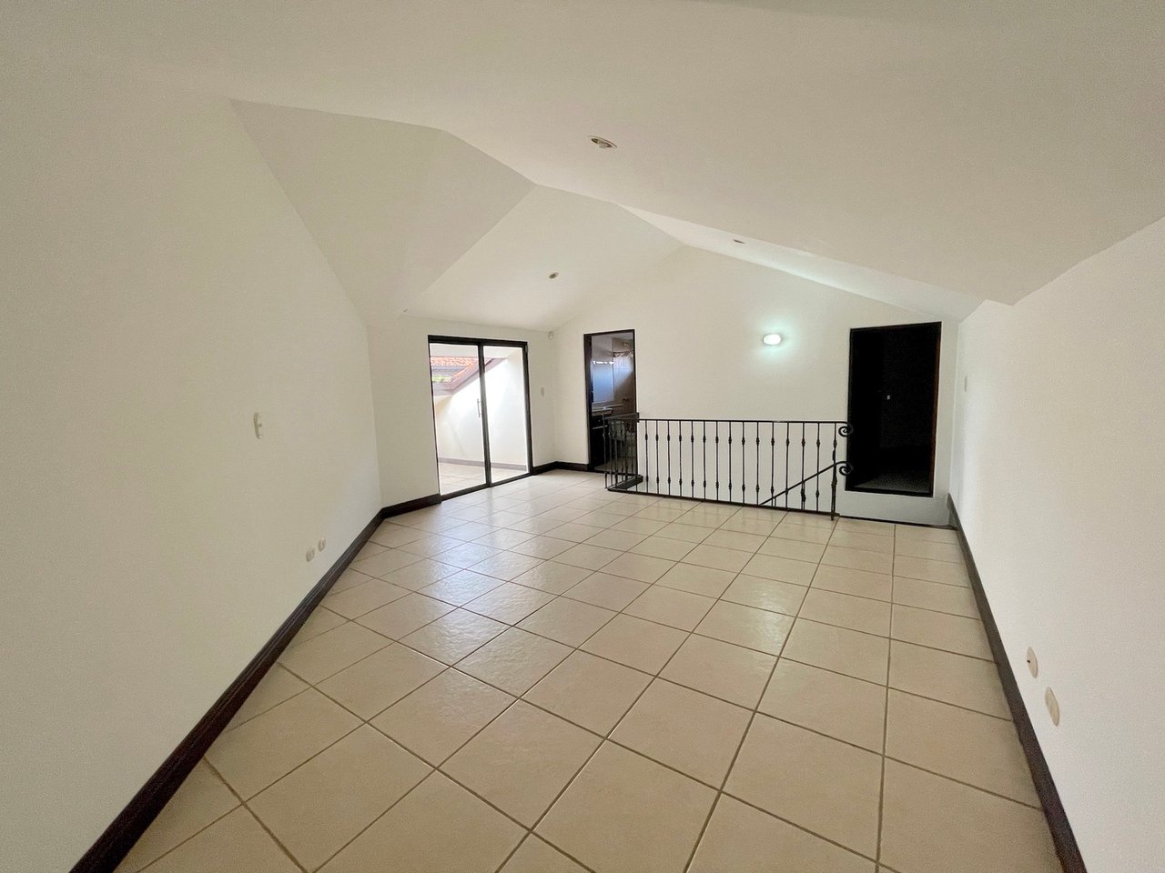 Neo Colonial Investment Home, Santa Ana, San Jose