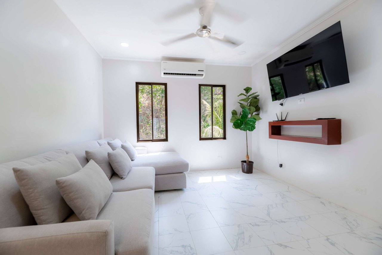 Villa Las Palmas | Charming 3-Bedroom Home with Pool minutes away from Playa Grande!