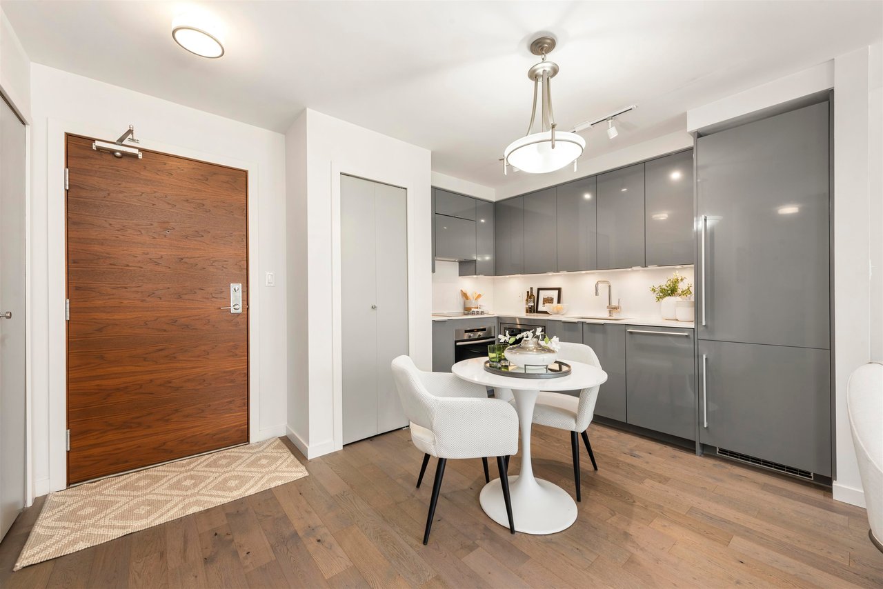 1110-161 W Georgia St