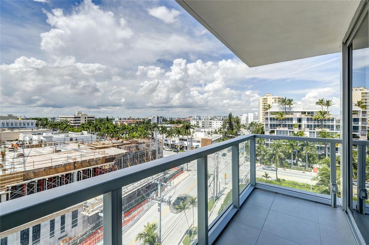 9521 E Bay Harbor Dr, #LP801