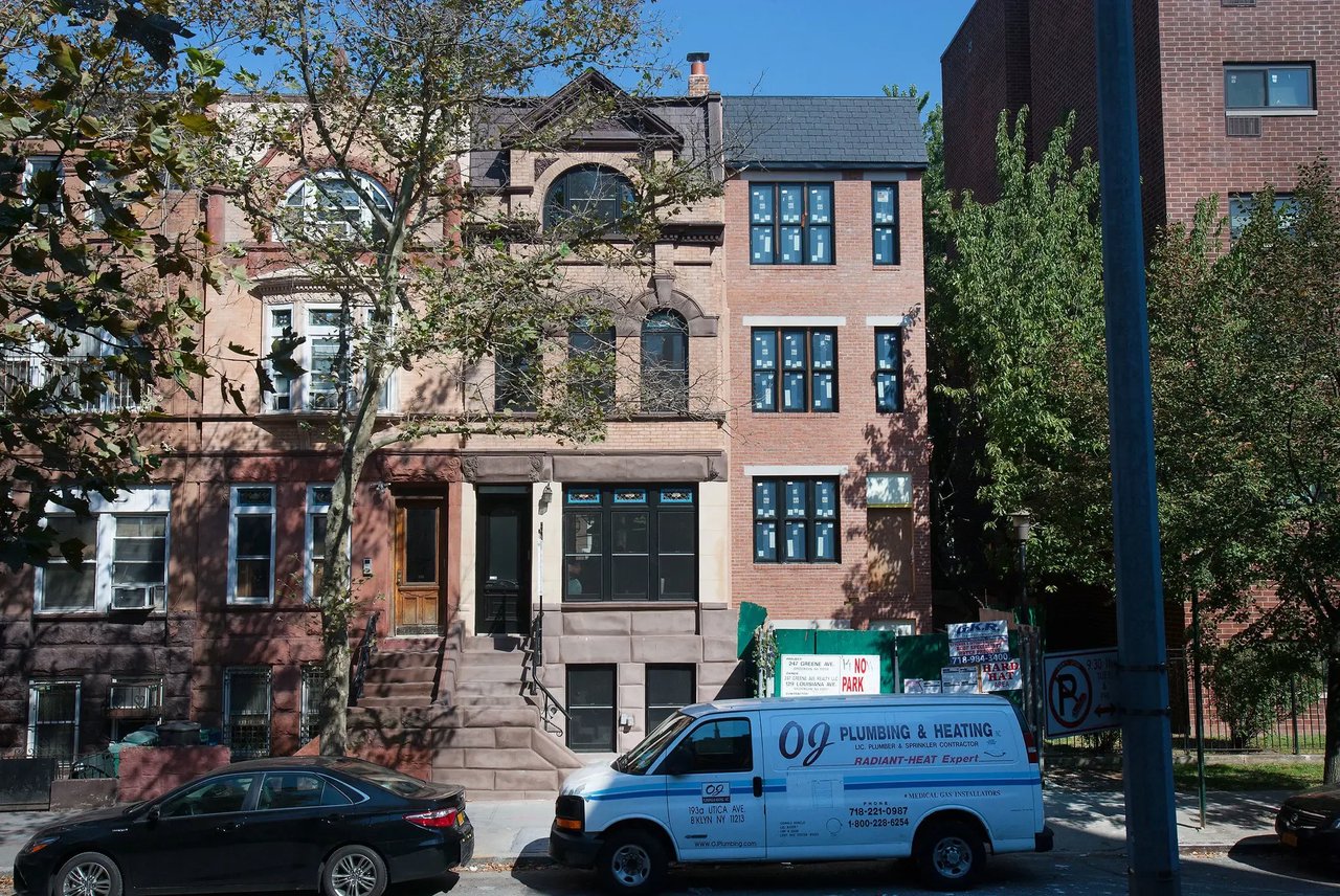 On The Market in NYC: Clinton Hill Townhouse