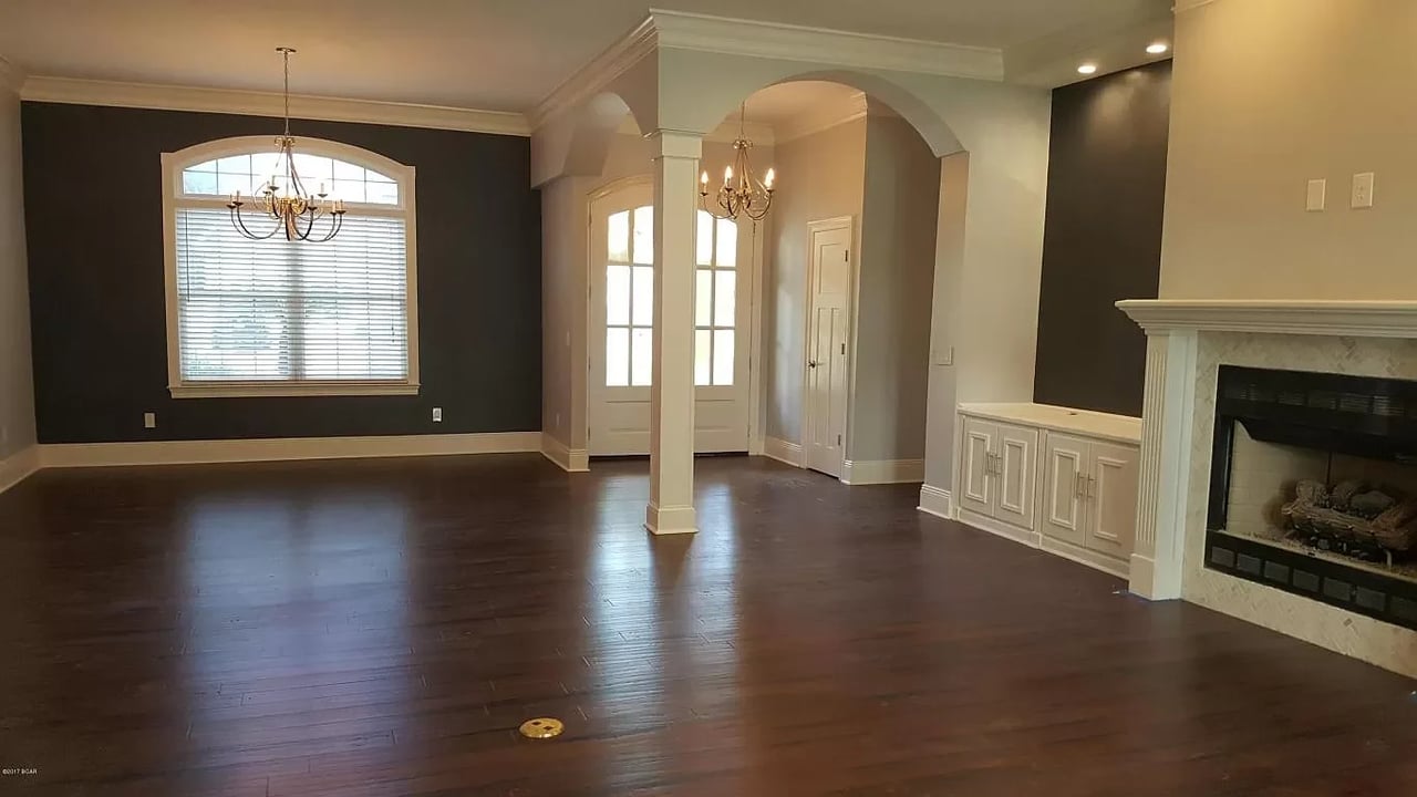 2404 PELICAN BAY Court