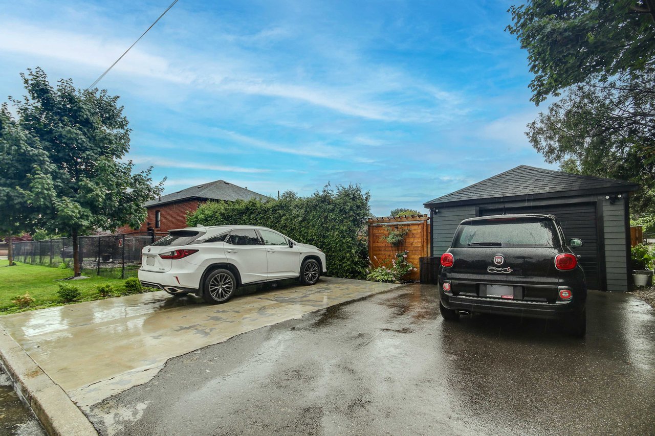 42 Bunnell Cres