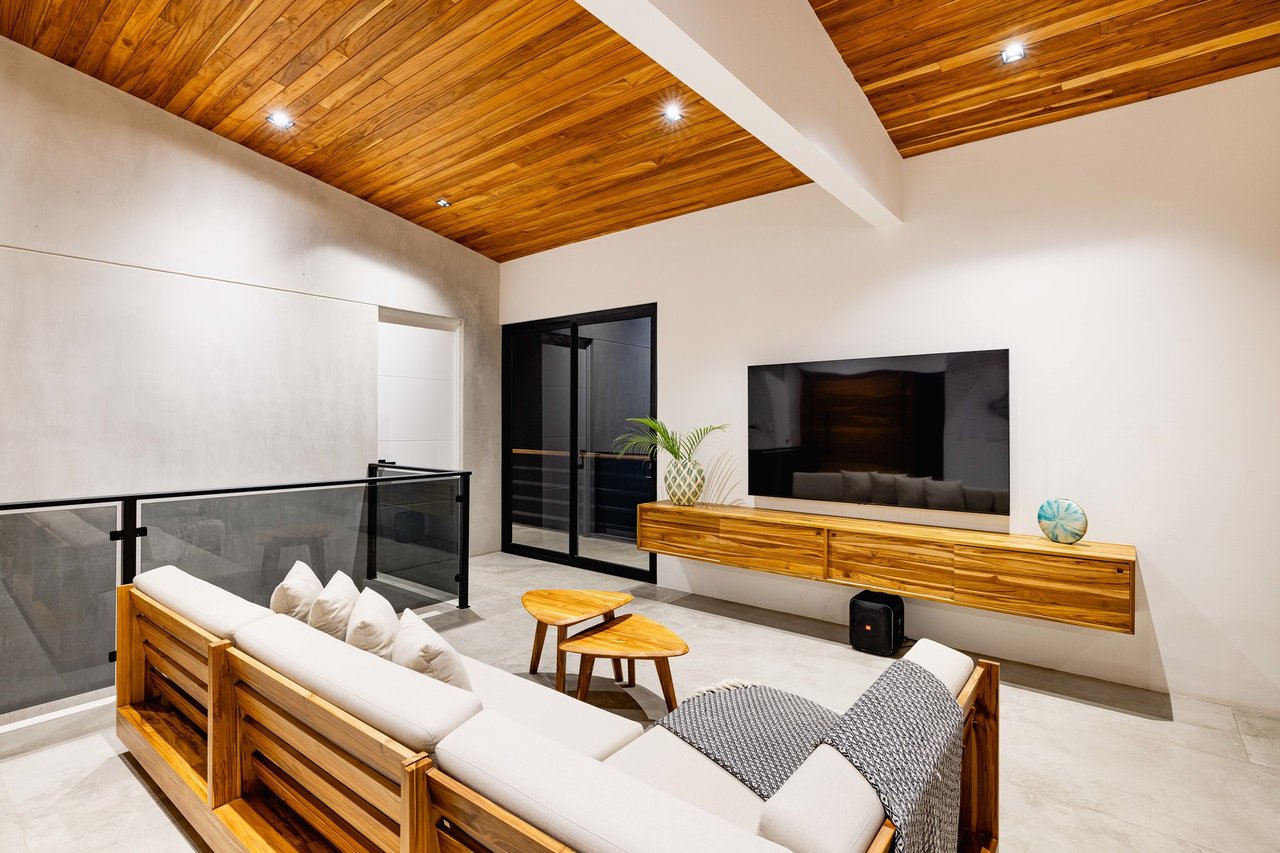 Contemporary Pool Residence, Tamarindo, Guanacaste