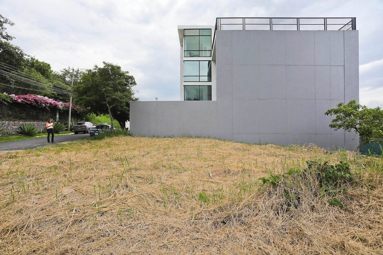 Flat Development Homesite, Santa Ana, San Jose