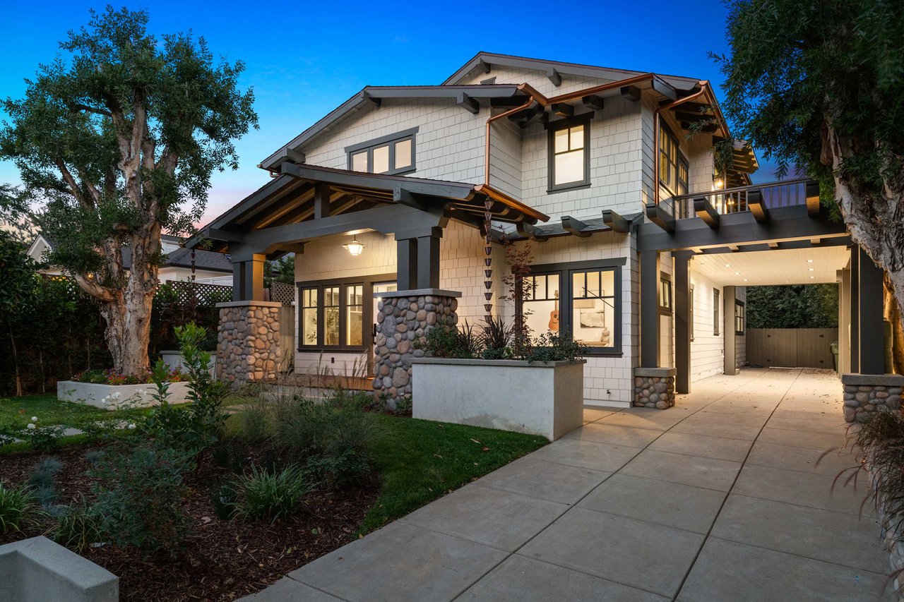 1520 N Sierra Bonita Ave, Sunset Square
