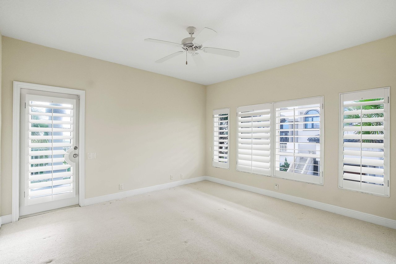6 Riviera Place, Palm Coast, Florida 32137