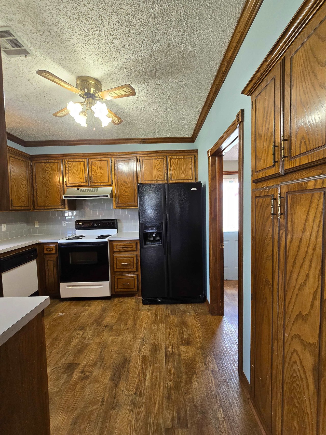 1629 N Louisa
