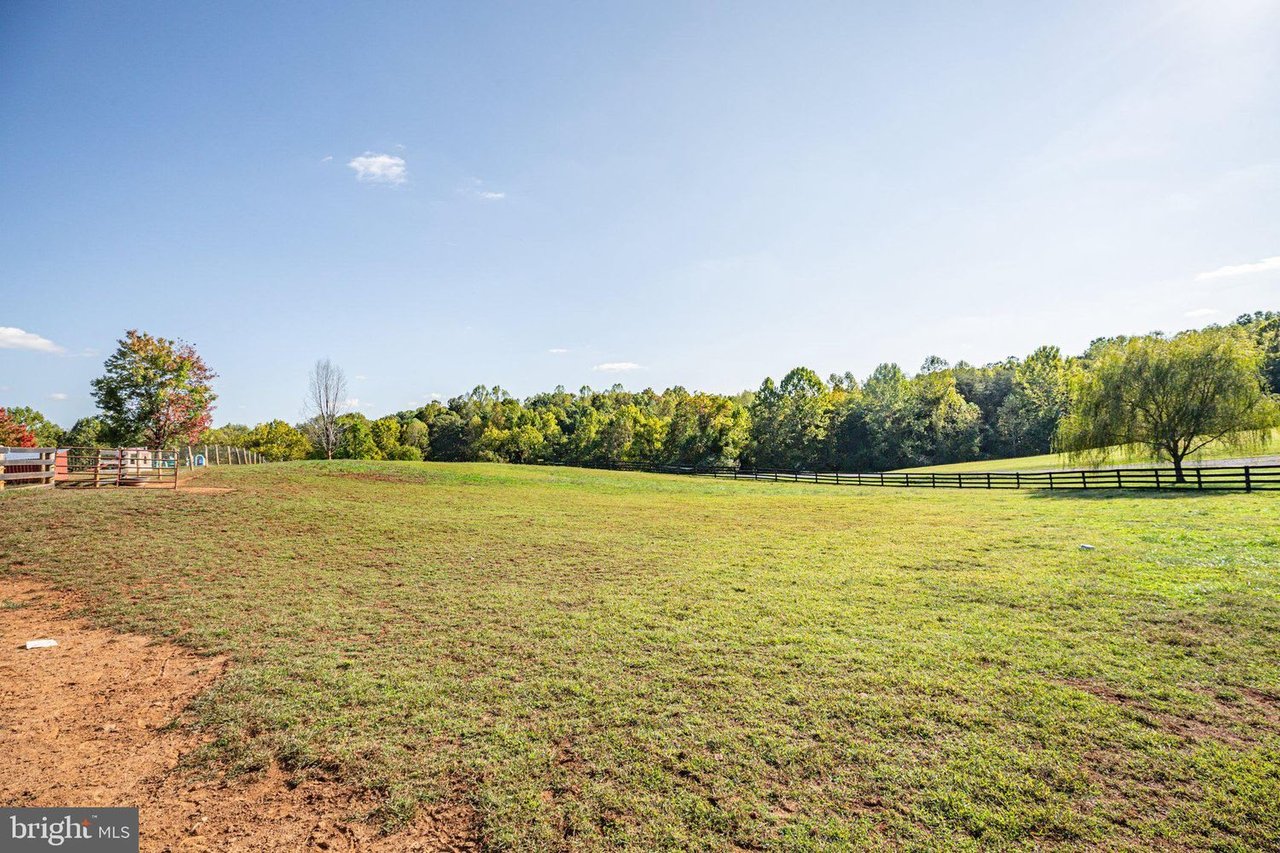 10623 Gravel Rd