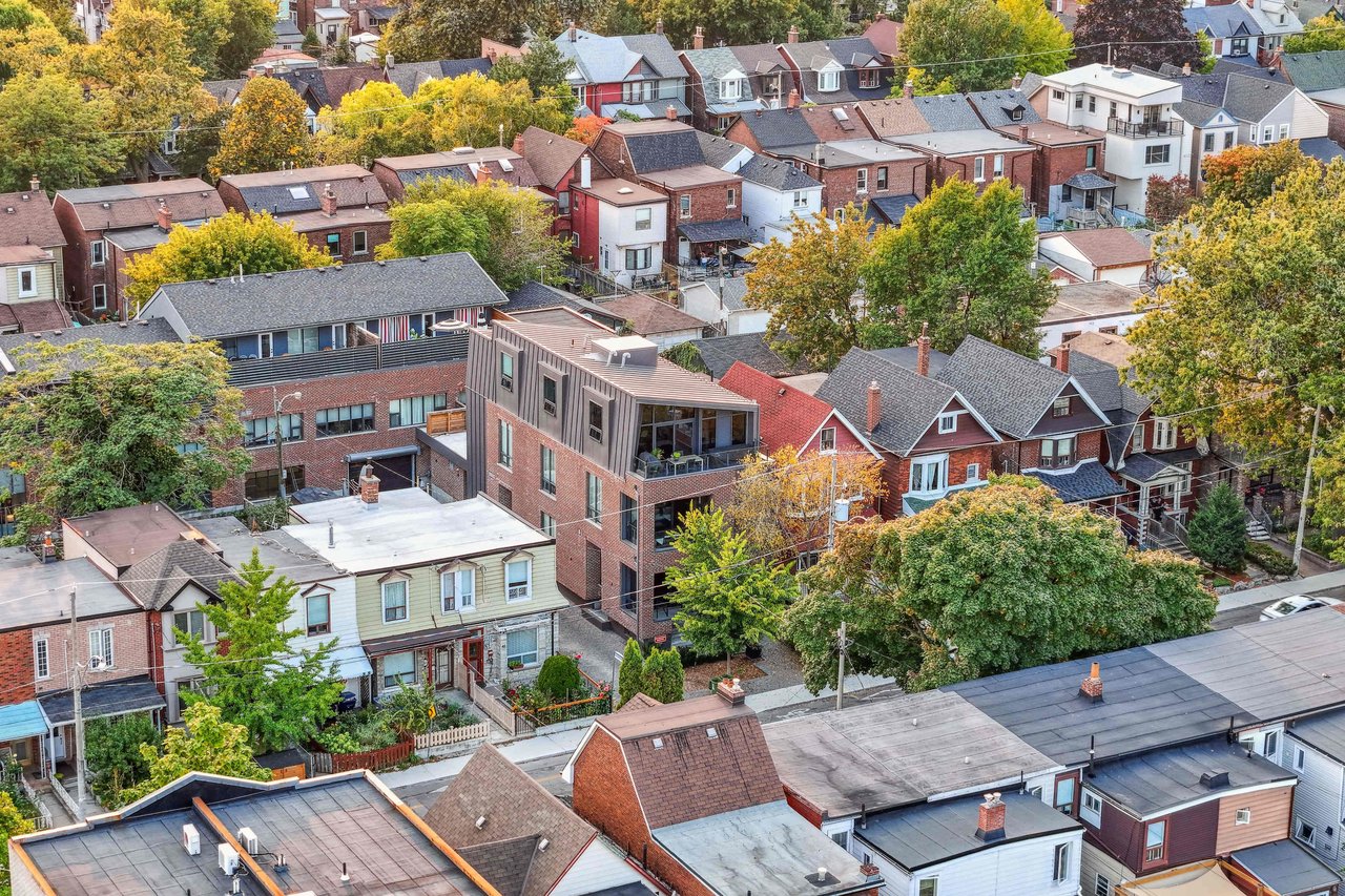 Toronto Life House of the Week: 50 Bartlett Ave TH8