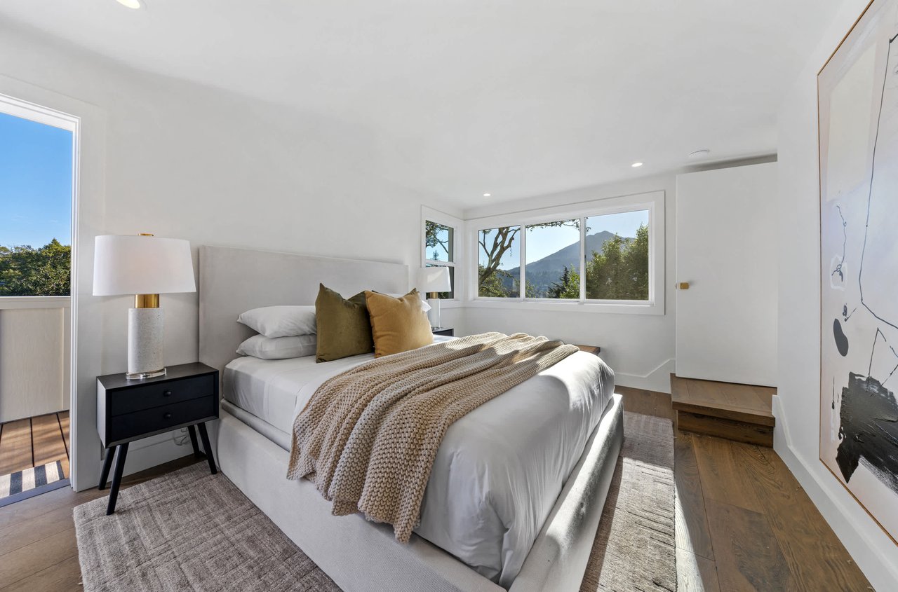 Exceptional Contemporary Renovation