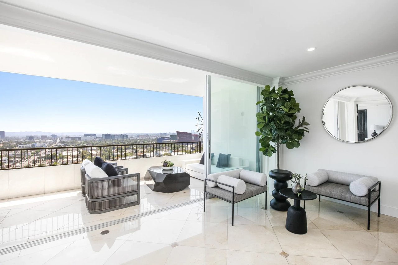 1100 Alta Loma Rd Apt 1405