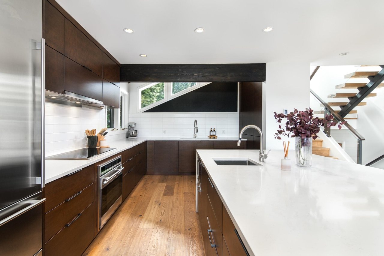 3369 Panorama Ridge