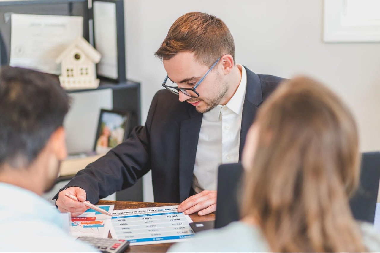 Top 4 Benefits of Working with an MLS Brokerage