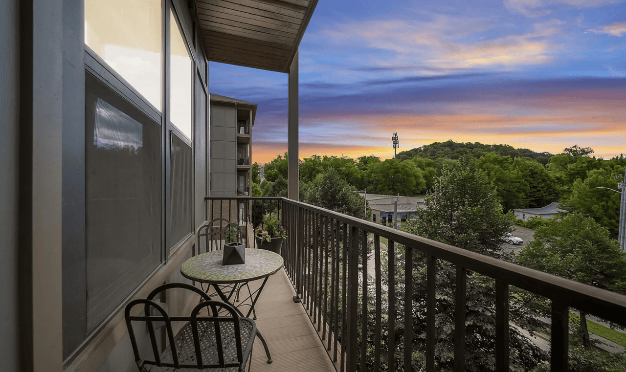 445 W Blount Ave APT 301