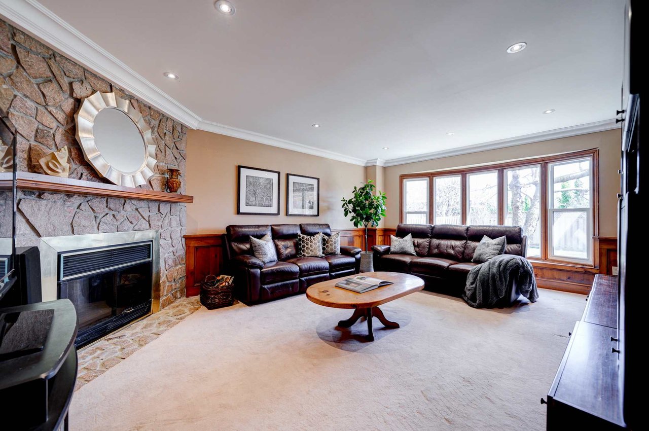 2184 Lumberman Lane