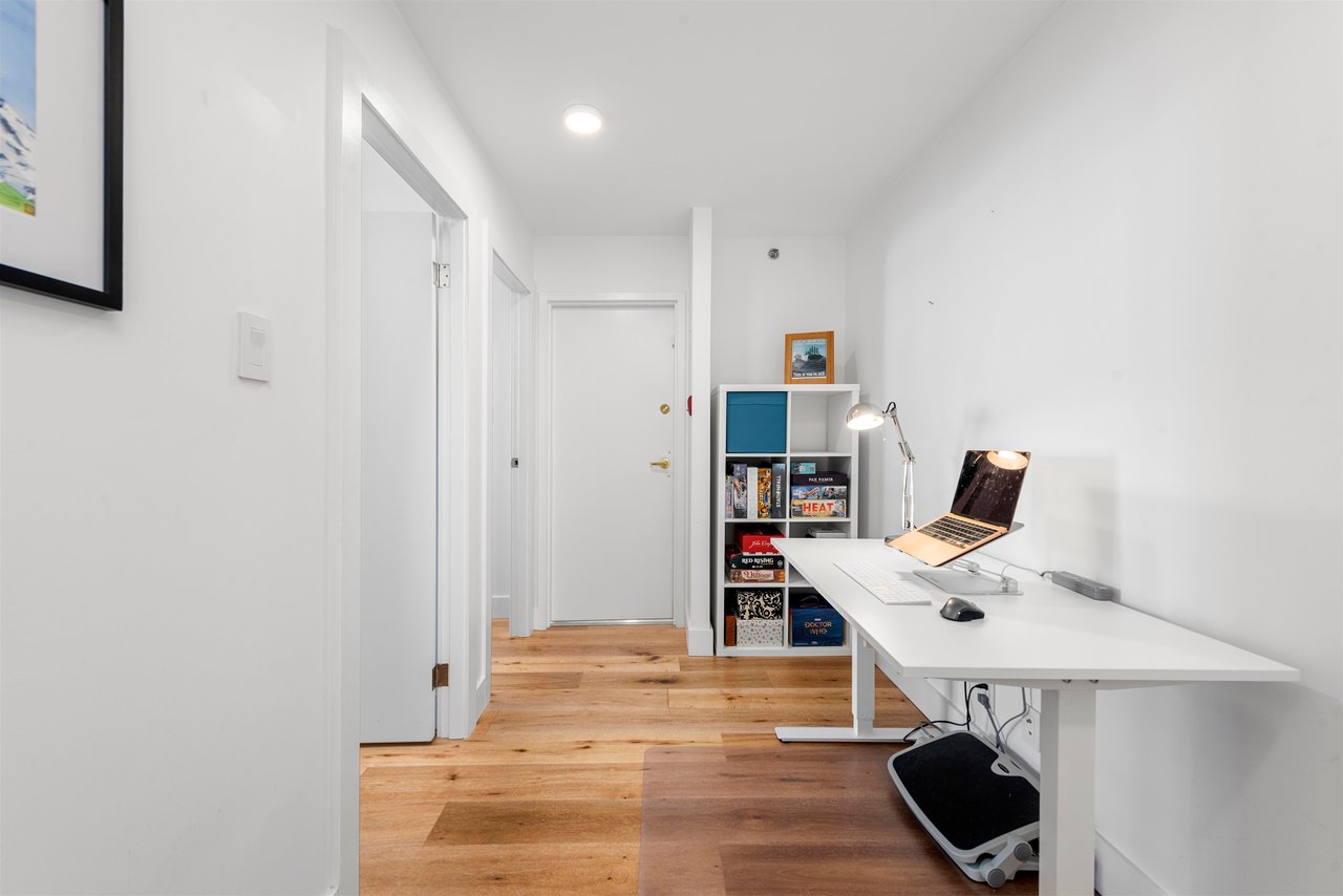 903-238 Alvin Narod Mews