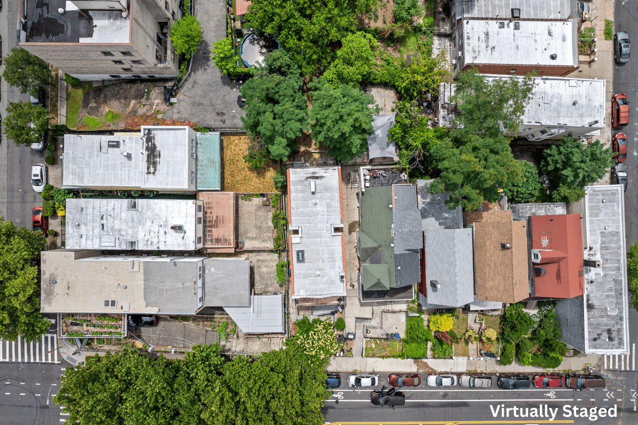 662 Burke Ave