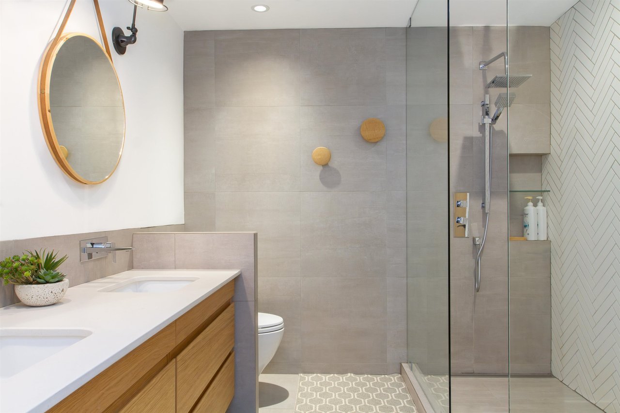 45D-4652 Blackcomb Wy