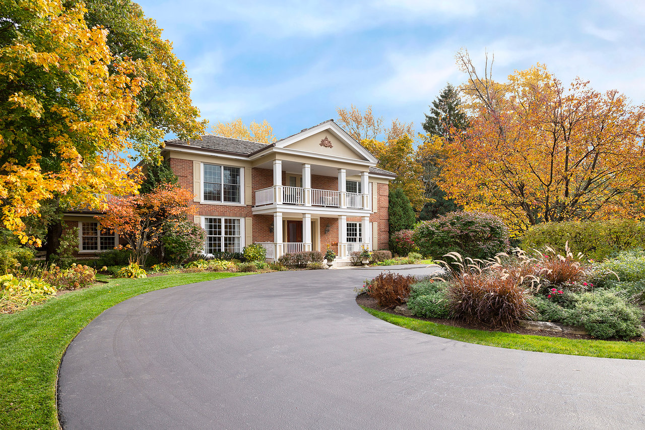1535 Woodlark Dr