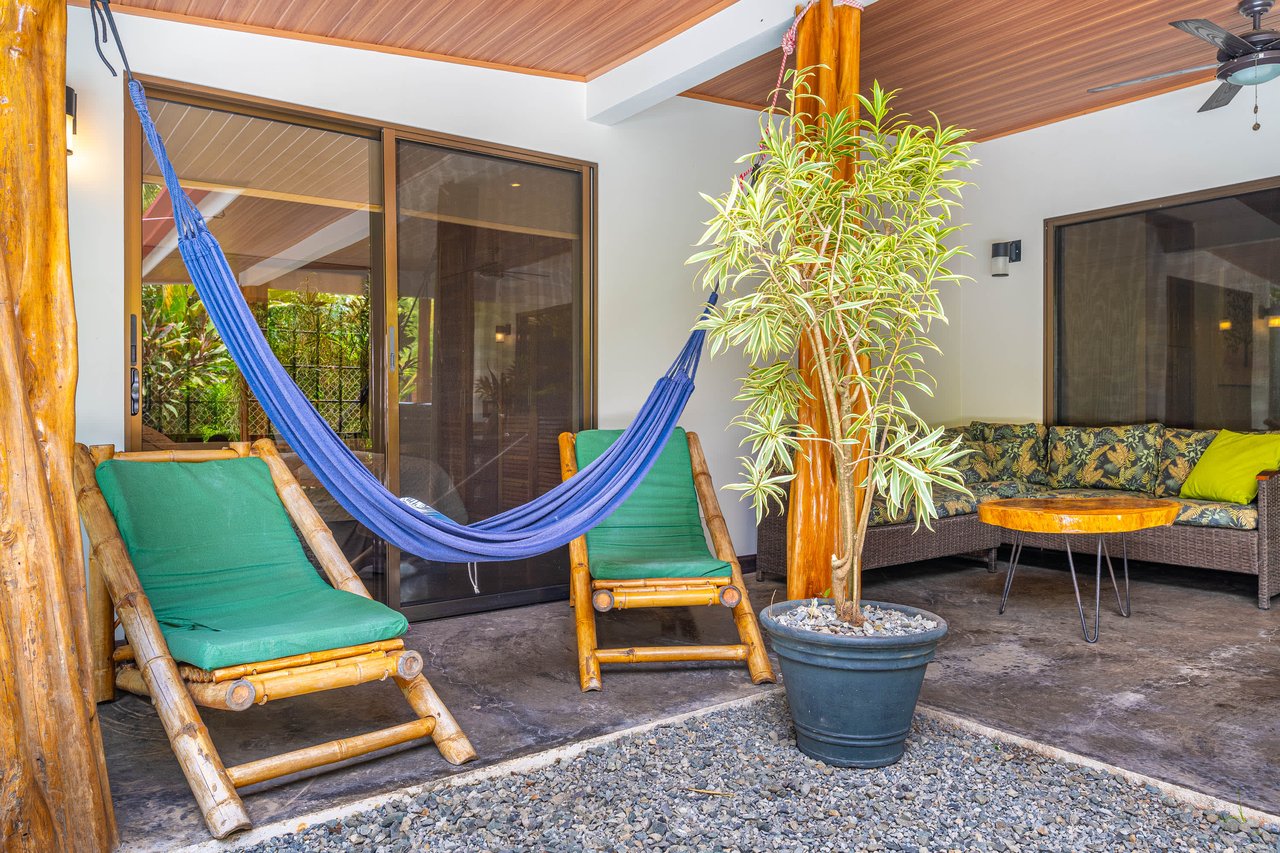 Uvita Garden Villa and Casita, 4 Bedrooms Total, Walking Distance To All