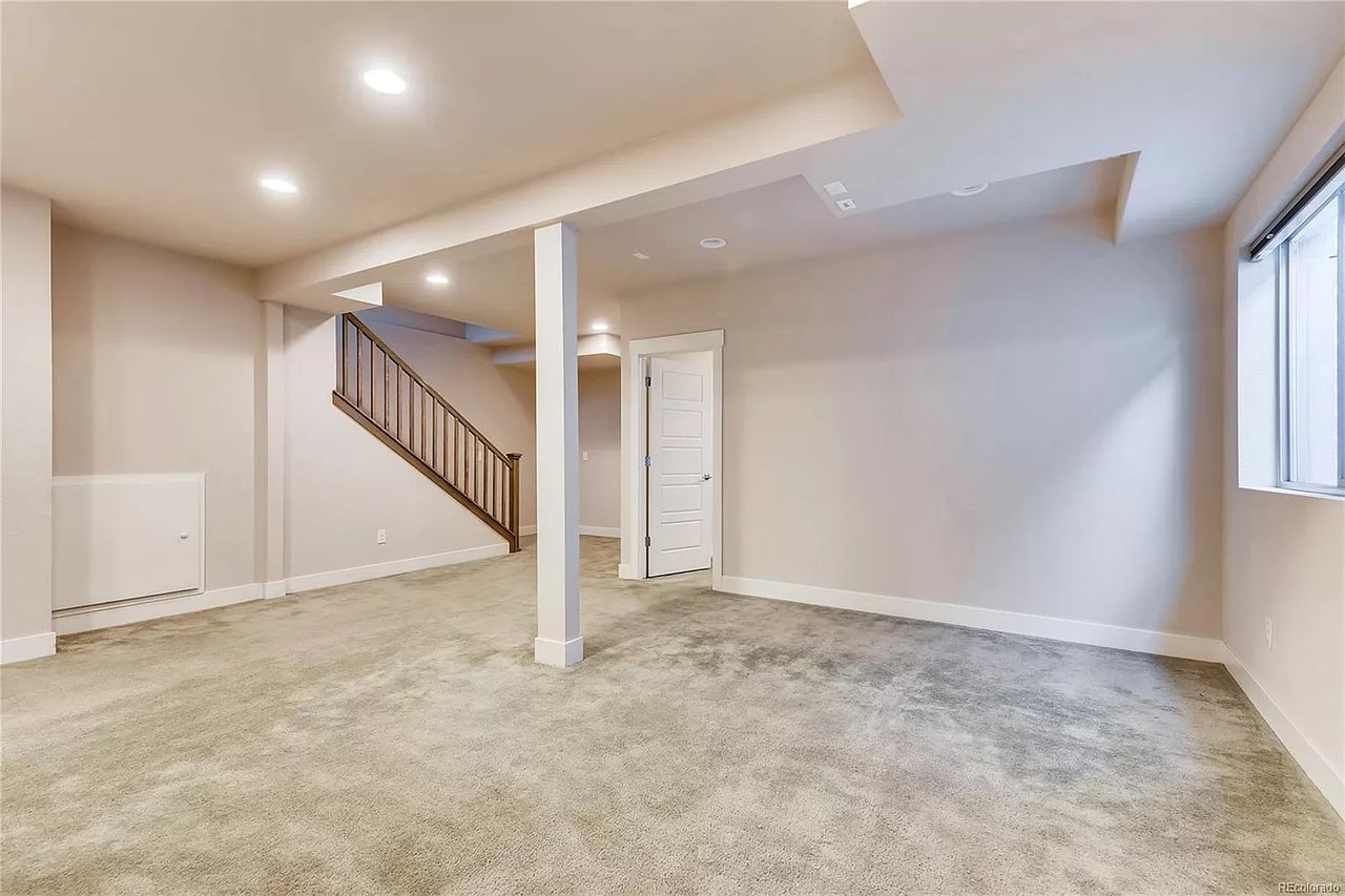 5443  Uinta Way