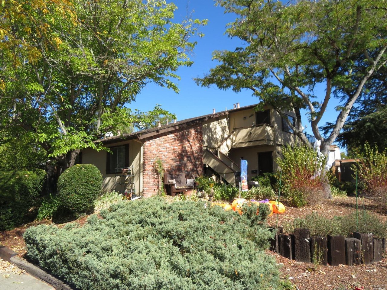 4401-4405 Culebra Ave. 