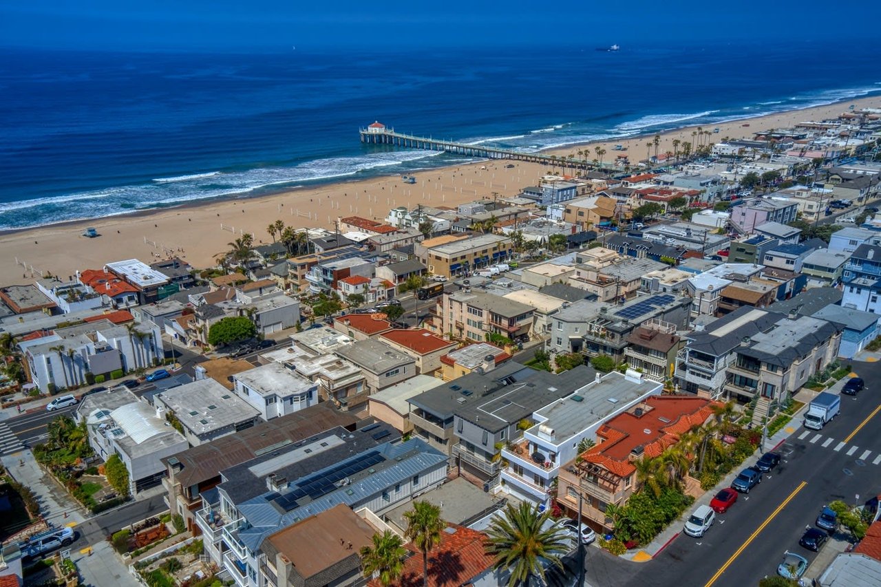 Manhattan Beach Sand Section