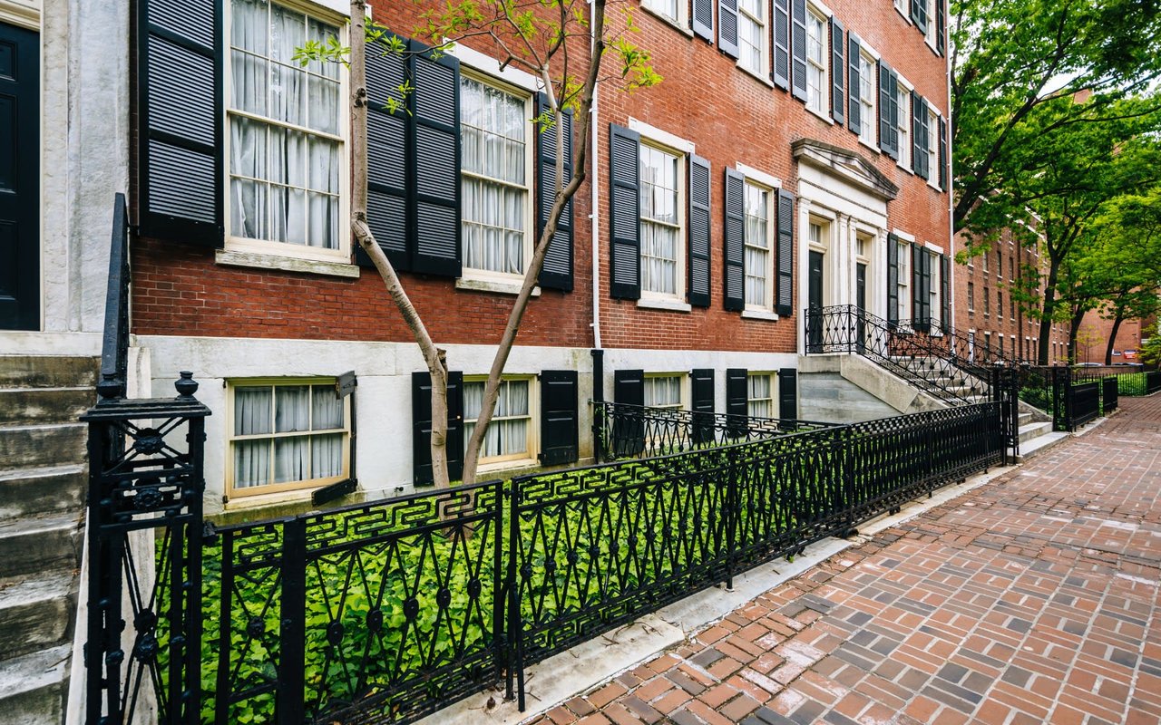 WASHINGTON SQUARE/ AVENUE OF THE ARTS