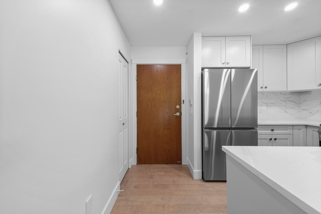 104-2338 Western Pkwy